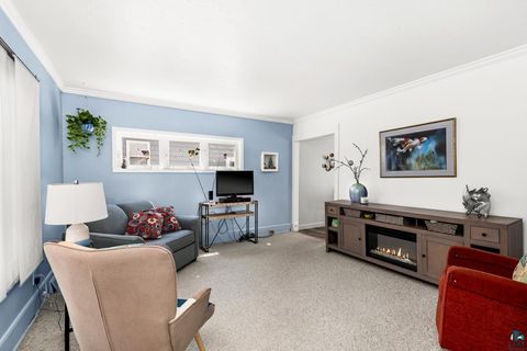Tiny photo for 11 St. Louis Ct, Duluth, MN 55808 (MLS # 6126746)
