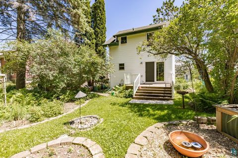 Tiny photo for 11 St. Louis Ct, Duluth, MN 55808 (MLS # 6126746)