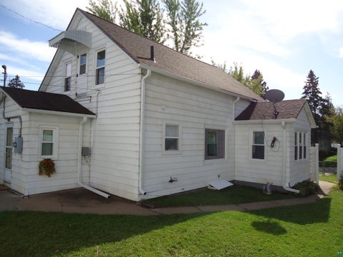Tiny photo for 410 NW 3rd St, Chisholm, MN 55719 (MLS # 6128435)