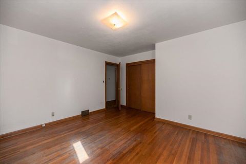 Tiny photo for 4319 Tioga St, Duluth, MN 55804 (MLS # 6122533)