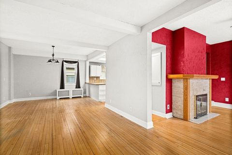 Tiny photo for 3 W Linden St, Duluth, MN 55811 (MLS # 6122851)