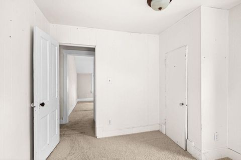 Tiny photo for 3 W Linden St, Duluth, MN 55811 (MLS # 6122851)