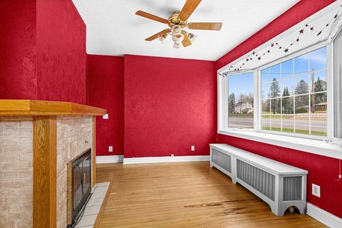 Tiny photo for 3 W Linden St, Duluth, MN 55811 (MLS # 6122851)