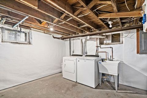 Tiny photo for 3 W Linden St, Duluth, MN 55811 (MLS # 6122851)