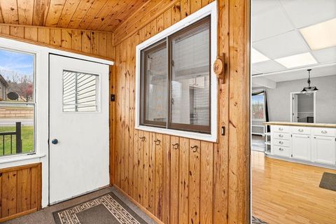 Tiny photo for 3 W Linden St, Duluth, MN 55811 (MLS # 6122851)