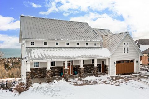 Tiny photo for 3725 N Ridge Rd, Duluth, MN 55804 (MLS # 6123153)