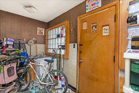Tiny photo for 24 S 16th Ave E AVE, Duluth, MN 55812 (MLS # 6126831)