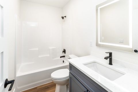 Tiny photo for 3725 London Rd #12, Duluth, MN 55804 (MLS # 6122728)