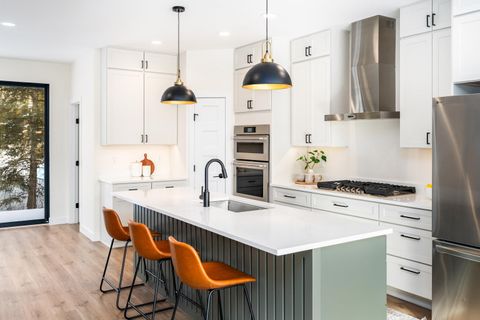 Tiny photo for 3725 London Rd #12, Duluth, MN 55804 (MLS # 6122728)