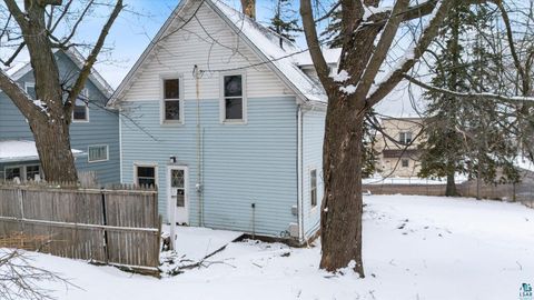Tiny photo for 701 E 11th St, Duluth, MN 55802 (MLS # 6124209)