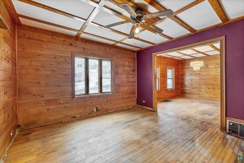 Tiny photo for 701 E 11th St, Duluth, MN 55802 (MLS # 6124209)