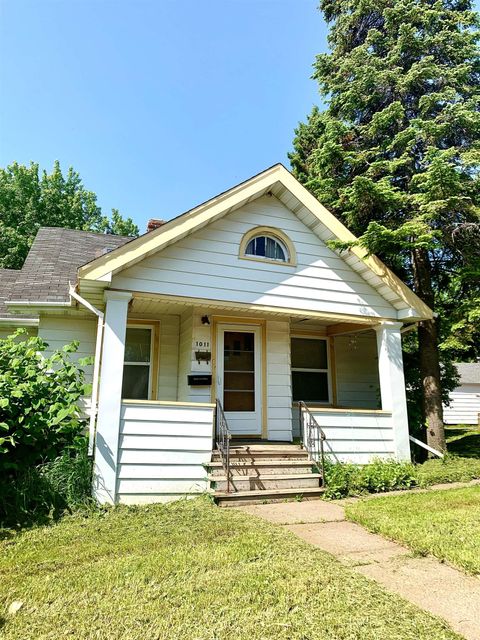 Photo of 1011 N 12th Ave E, Duluth, MN 55805 (MLS # 6123721)