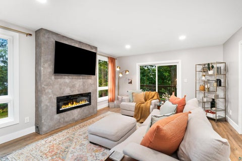 Tiny photo for 326 Bellis St, Duluth, MN 55803 (MLS # 6127879)
