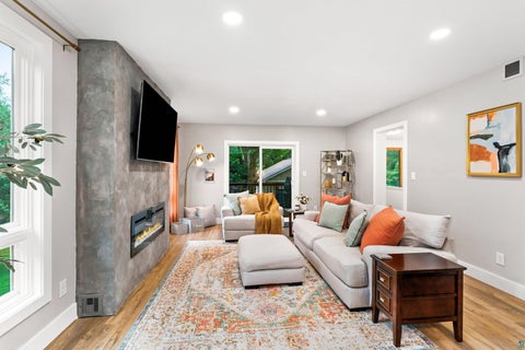 Tiny photo for 326 Bellis St, Duluth, MN 55803 (MLS # 6127879)