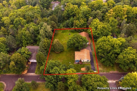 Tiny photo for 326 Bellis St, Duluth, MN 55803 (MLS # 6127879)