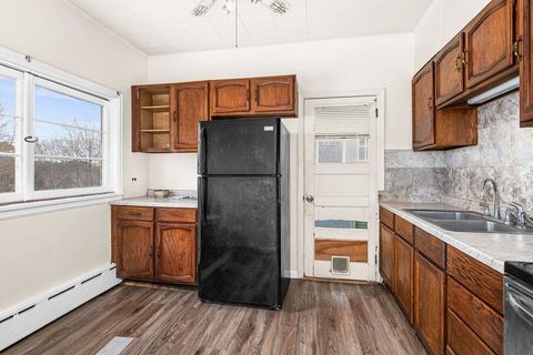 Tiny photo for 202 W Faribault St, Duluth, MN 55803 (MLS # 6122952)