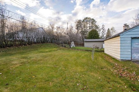 Tiny photo for 202 W Faribault St, Duluth, MN 55803 (MLS # 6122952)