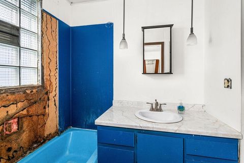 Tiny photo for 202 W Faribault St, Duluth, MN 55803 (MLS # 6122952)