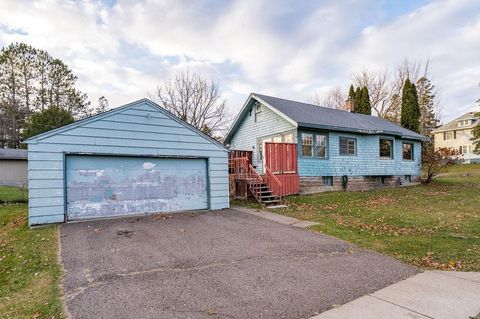 Tiny photo for 202 W Faribault St, Duluth, MN 55803 (MLS # 6122952)