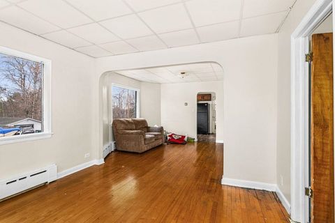 Tiny photo for 202 W Faribault St, Duluth, MN 55803 (MLS # 6122952)