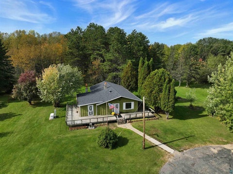 Photo of 8798 Norway Ridge Rd, Zim, MN 55738 (MLS # 6128020)