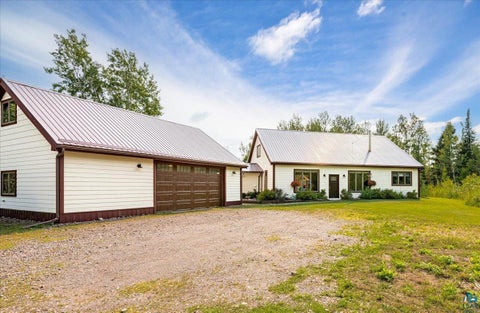 Photo of 1826 Pine Park Rd, Duluth, MN 55804 (MLS # 6127266)
