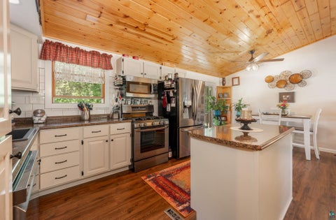 Tiny photo for 715 Allen Dr, Grand Rapids, MN 55744 (MLS # 6126399)