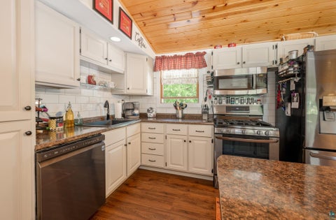 Tiny photo for 715 Allen Dr, Grand Rapids, MN 55744 (MLS # 6126399)