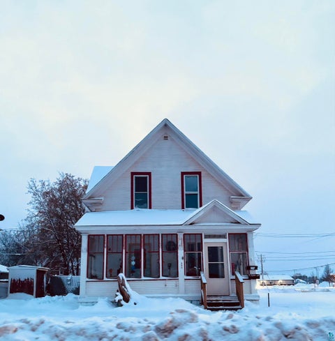 Photo of 605 Ellis Ave, Ashland, WI 54806 (MLS # 6128329)