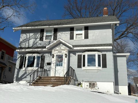 Photo of 5521 Huntington St, Duluth, MN 55807 (MLS # 6123655)