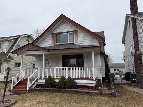 2305 John Ave Superior WI 54880