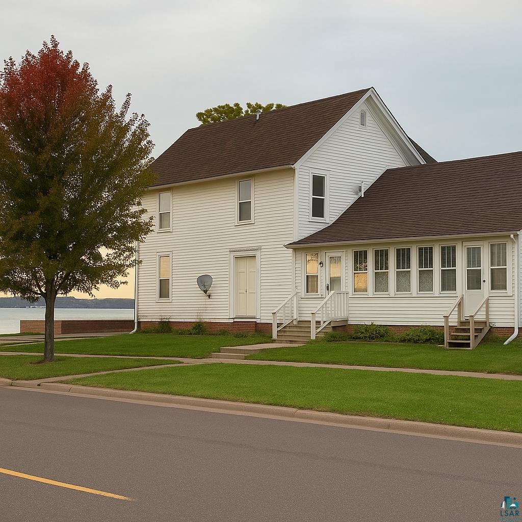 1218 & 1222 Lake Shore Dr W