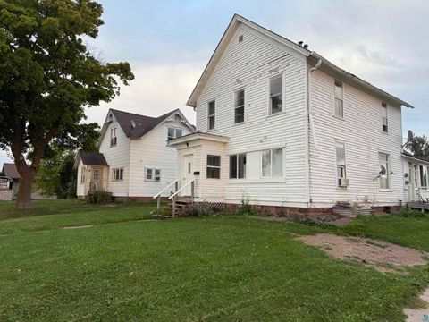 1218 & 1222 Lake Shore Dr W Ashland WI 54806