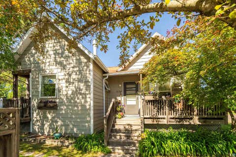 Photo of 1602 Minnesota Ave, Duluth, MN 55802 (MLS # 6126380)