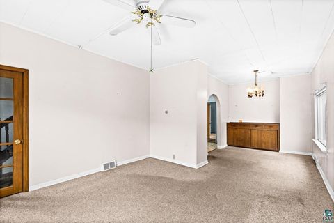 Tiny photo for 155 W Myrtle St, Duluth, MN 55811 (MLS # 6124223)