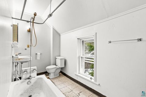 Tiny photo for 155 W Myrtle St, Duluth, MN 55811 (MLS # 6124223)