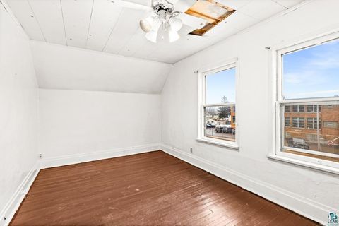 Tiny photo for 155 W Myrtle St, Duluth, MN 55811 (MLS # 6124223)