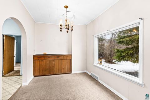 Tiny photo for 155 W Myrtle St, Duluth, MN 55811 (MLS # 6124223)