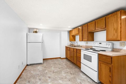 Tiny photo for 4911 Avondale St, Duluth, MN 55804 (MLS # 6122603)