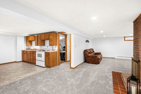 Tiny photo for 4911 Avondale St, Duluth, MN 55804 (MLS # 6122603)