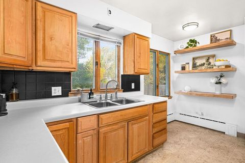 Tiny photo for 4911 Avondale St, Duluth, MN 55804 (MLS # 6122603)