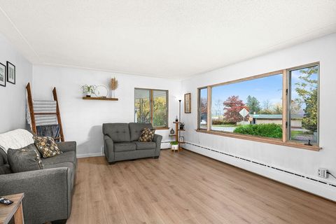 Tiny photo for 4911 Avondale St, Duluth, MN 55804 (MLS # 6122603)