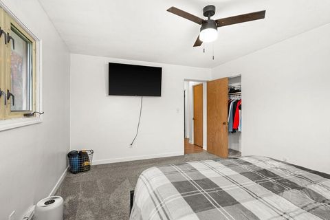 Tiny photo for 4911 Avondale St, Duluth, MN 55804 (MLS # 6122603)