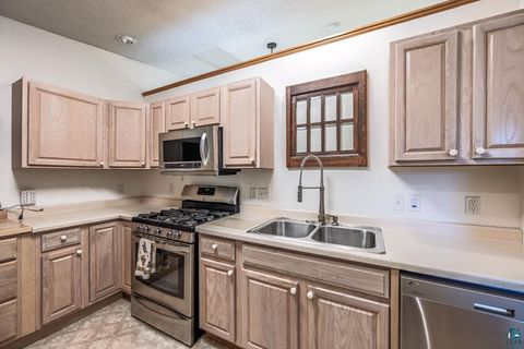 Tiny photo for 2506 E 21st Ave #-, Hibbing, MN 55746 (MLS # 6125163)