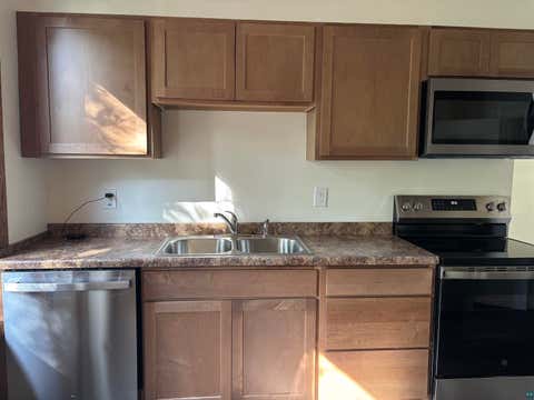 Tiny photo for 826 E 6th St, Duluth, MN 55805 (MLS # 6126588)