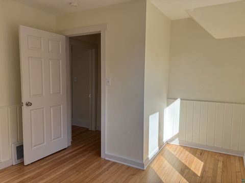 Tiny photo for 826 E 6th St, Duluth, MN 55805 (MLS # 6126588)