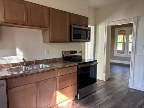 Tiny photo for 826 E 6th St, Duluth, MN 55805 (MLS # 6126588)