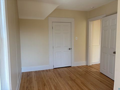 Tiny photo for 826 E 6th St, Duluth, MN 55805 (MLS # 6126588)