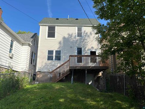 Tiny photo for 826 E 6th St, Duluth, MN 55805 (MLS # 6126588)