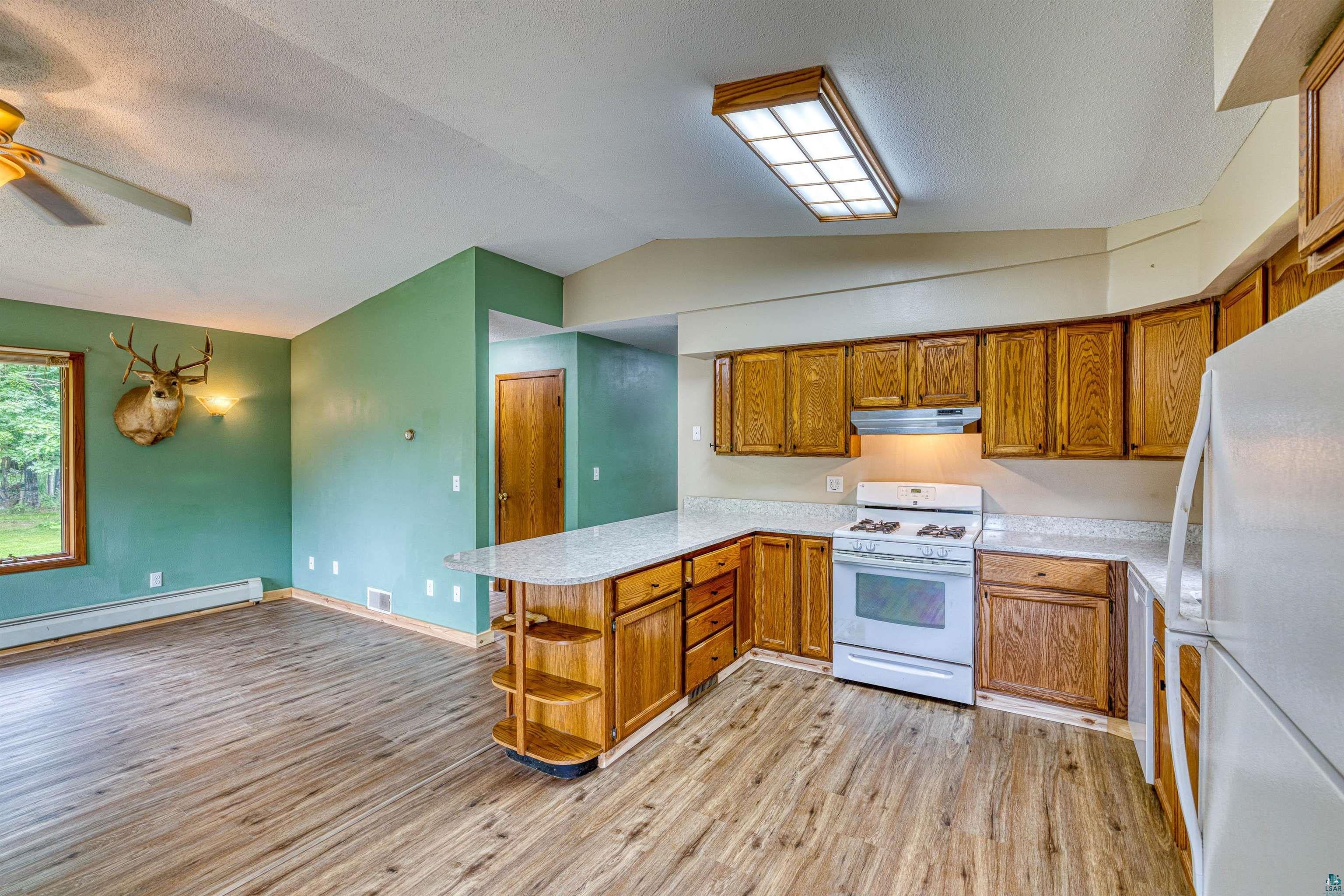 2084 E Foxboro Chaffey Rd